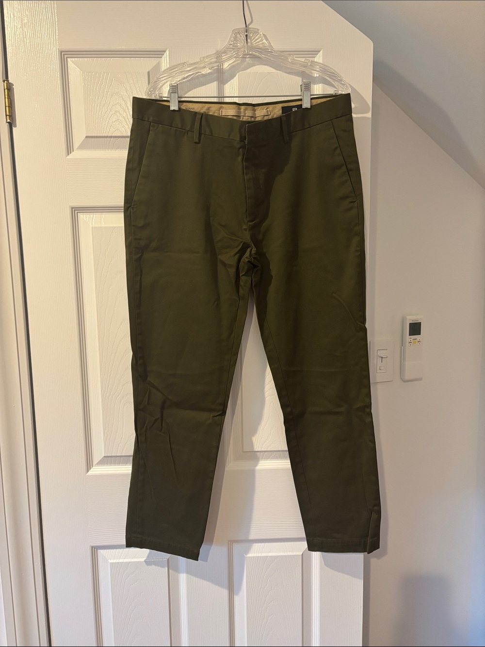 Banana Republic Men's Olive Green Straight-Fit Chinos